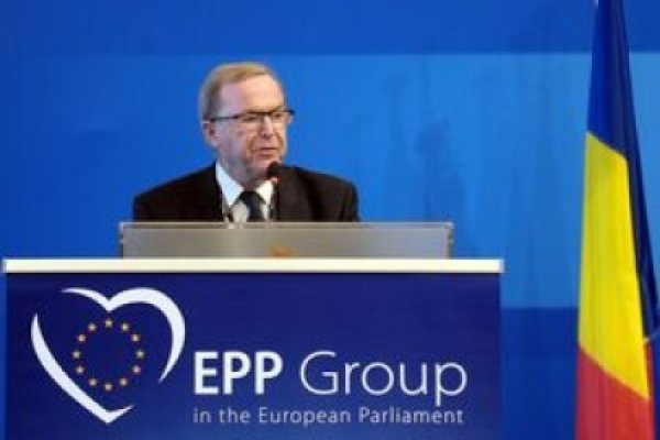 PPE susţine guvernul român şi îi cere opoziţiei să se angajeze într-un dialog real